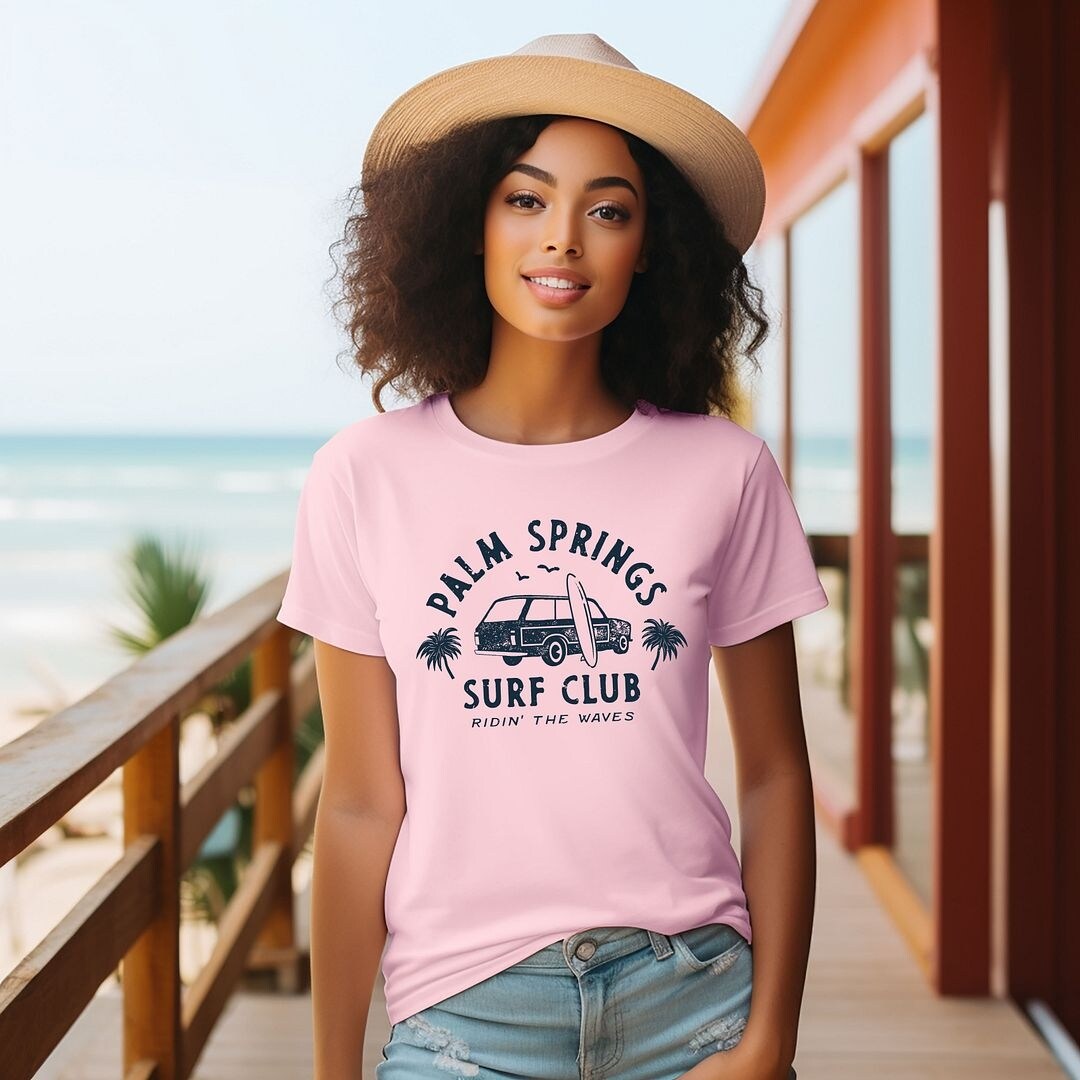 Premium Palm Springs Beach Crewneck Tee - Ultimate Comfort