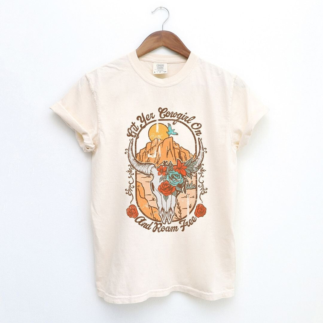 Premium Roam Free Vintage Tee - Ultimate Comfort & Style