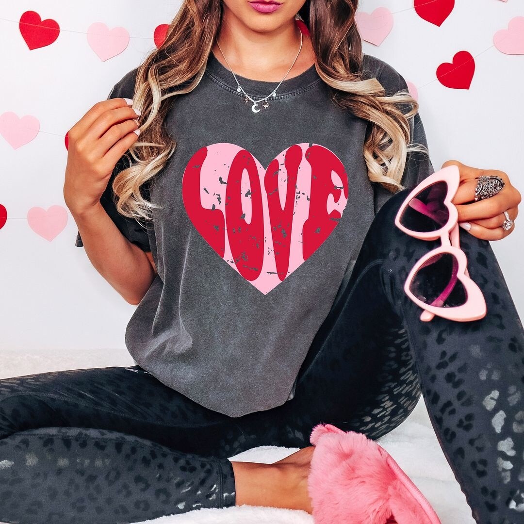Ultimate Pink Love Heart Vintage Tee - Premium Distressed Look